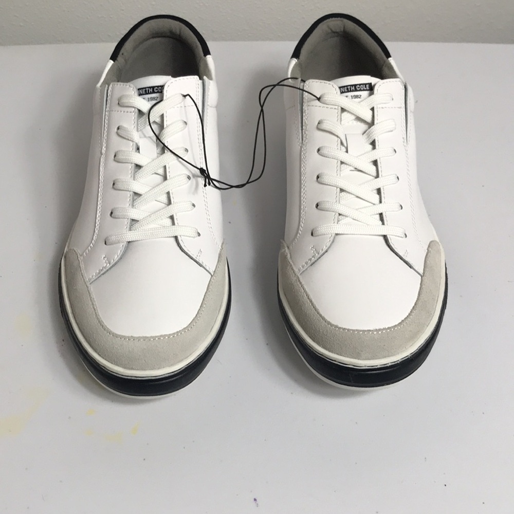 Kenneth Cole lace-up casual sneakers, white black, Brand Guard, size 8 width me…